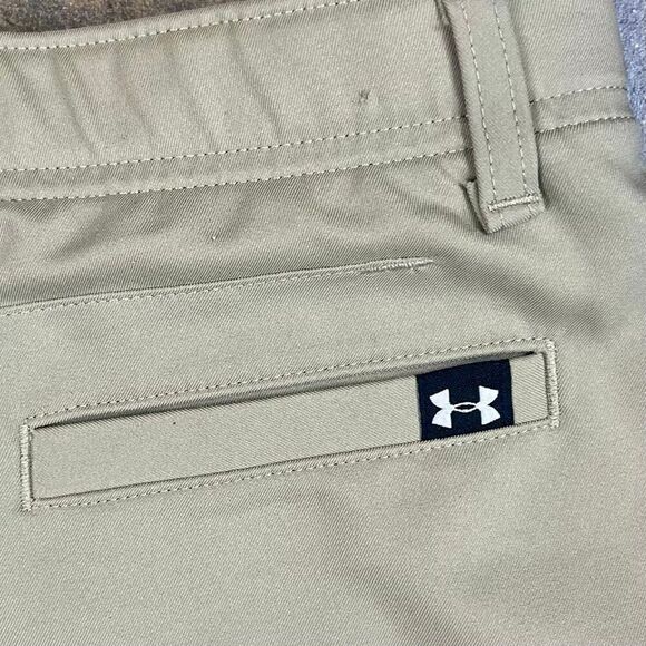 Under Armour Boys Khaki Shorts YMD - Picture 10 of 11